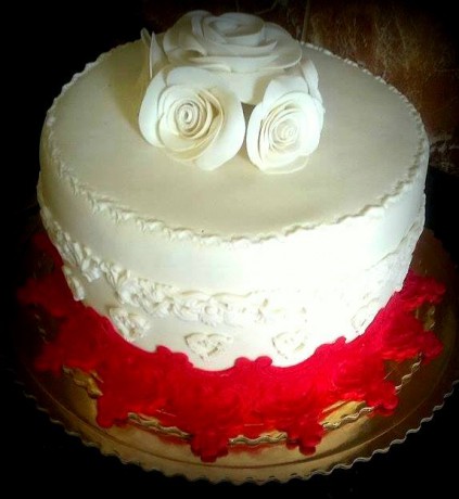 White and red wedding